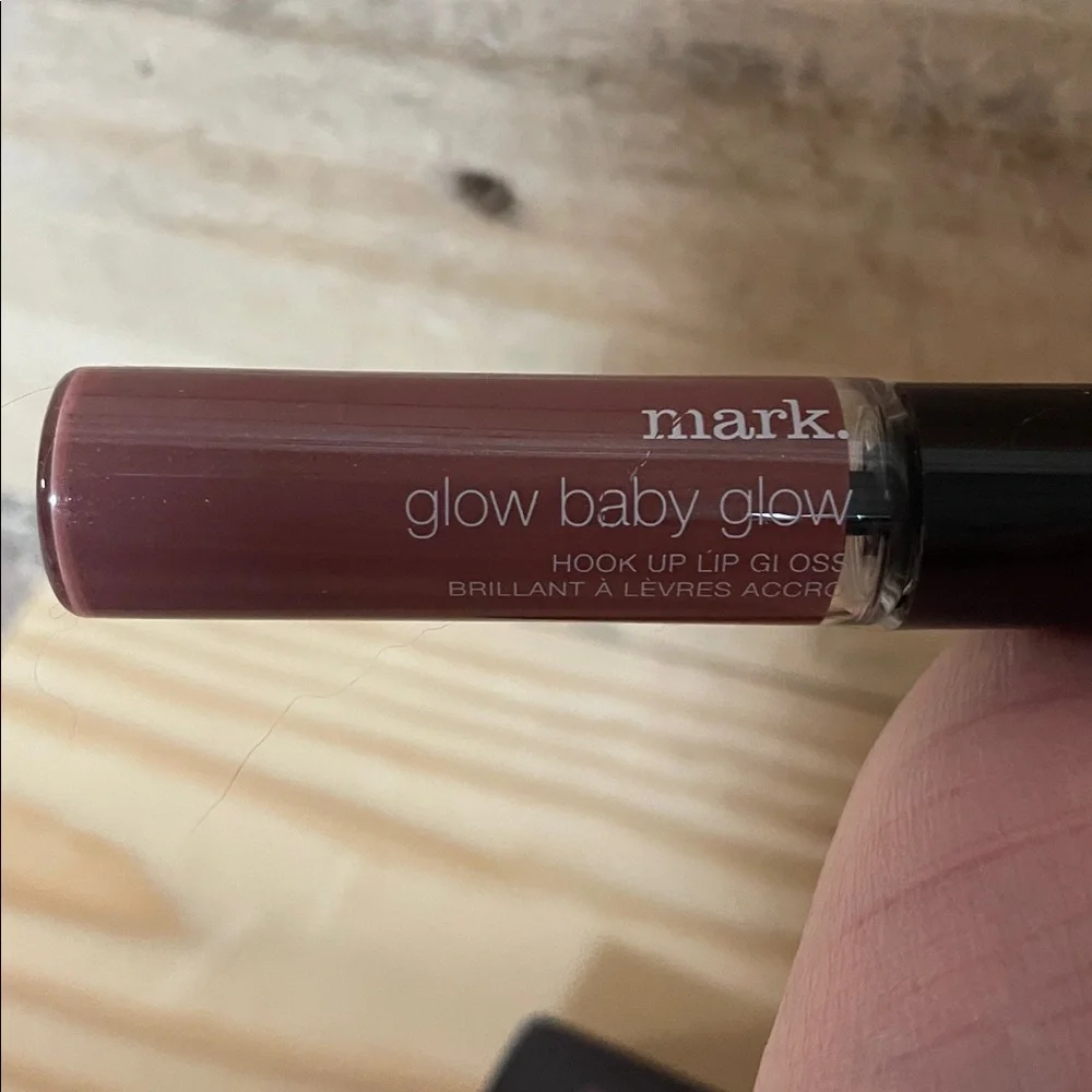 mark. Glow Baby Glow Lip Gloss - Pretty Femme